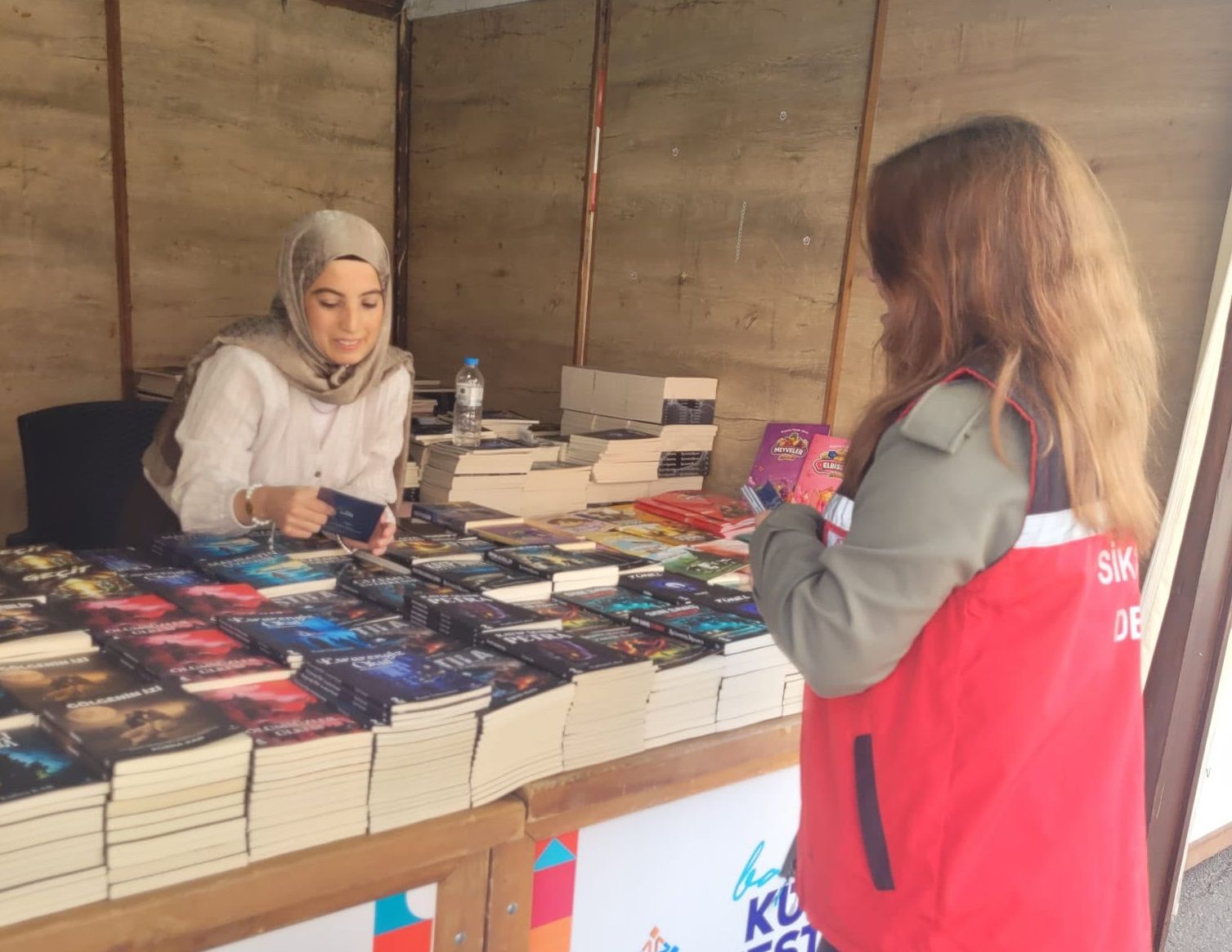 Kitap Fuarında Kadına Yönelik Şiddete Karşı Farkındalık Çalışması