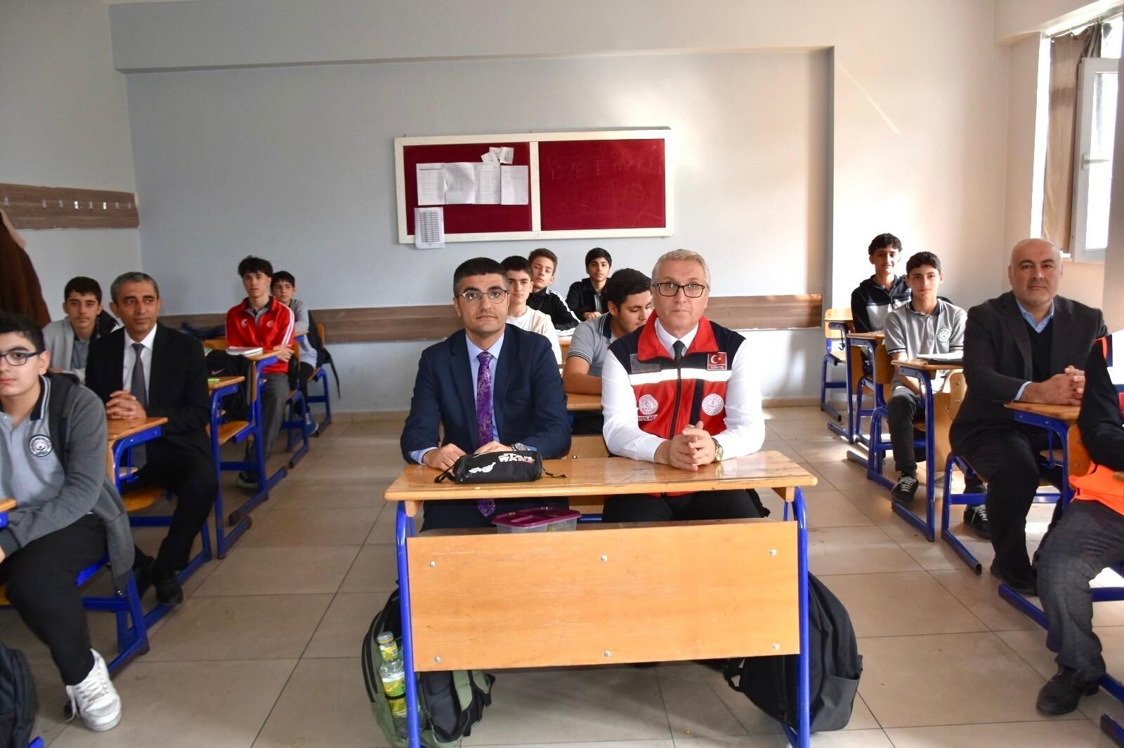 Okullarda Afet Alarmı! Öğrenciler Tahliye Tatbikatı Yaptı (3)