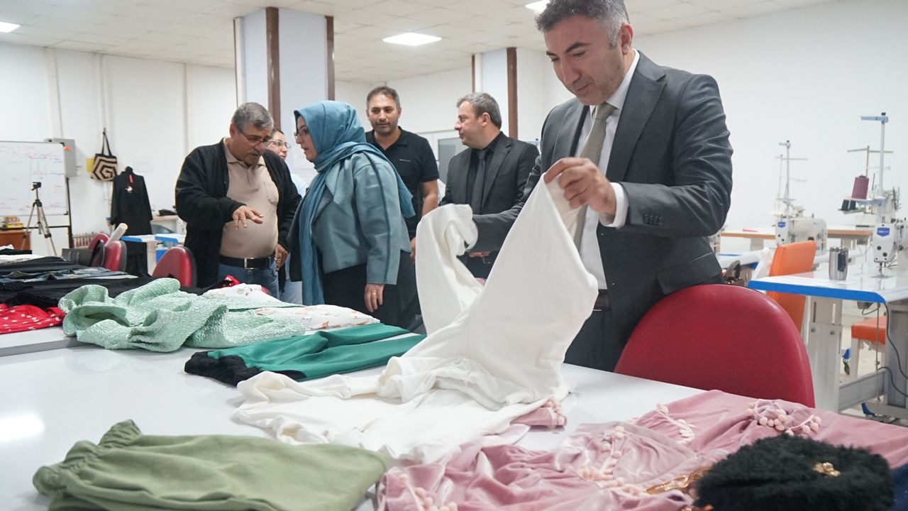 Üniversite Öğrencilerinden Hem Mesleki Başarı Hem Toplumsal Duyarlılık!