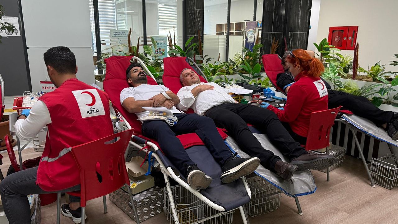 Belediye Personeli Kan Bağışında Bulundu