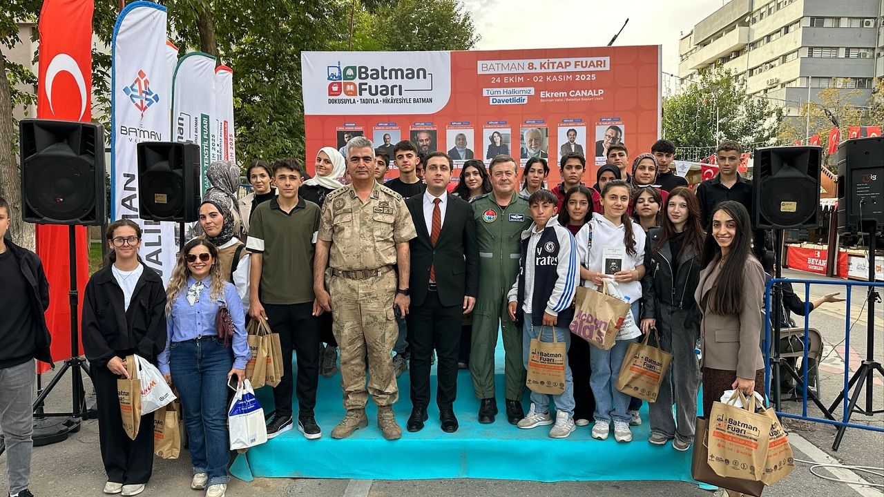 Sason’lu Öğrenciler Kitap Fuarı’nda Kültür ve Edebiyatla Buluştu!