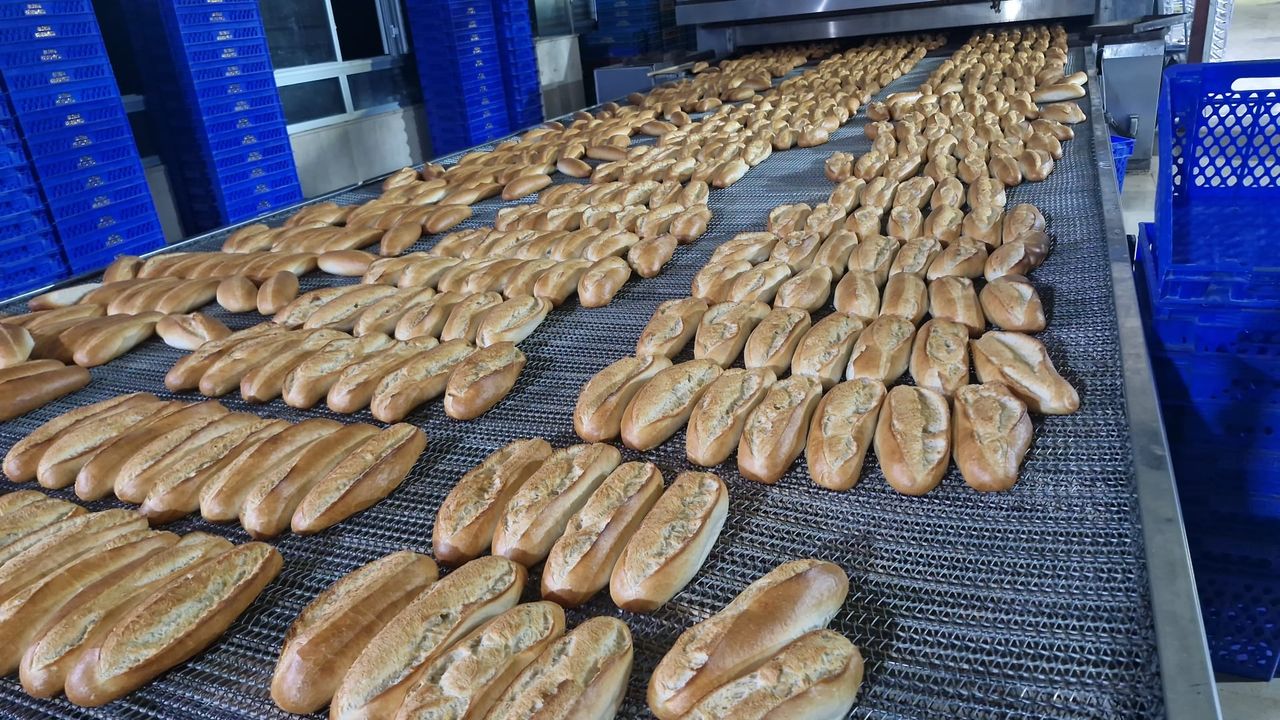 Batman Belediyesi’nden Günde 40 Bin Ekmek Üretimi