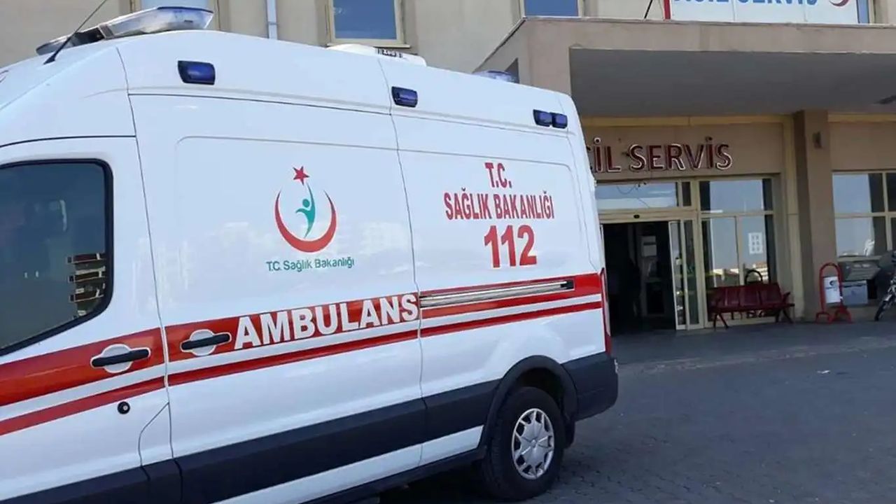 İşçi servisi devrildi: 1 ölü, 19 yaralı