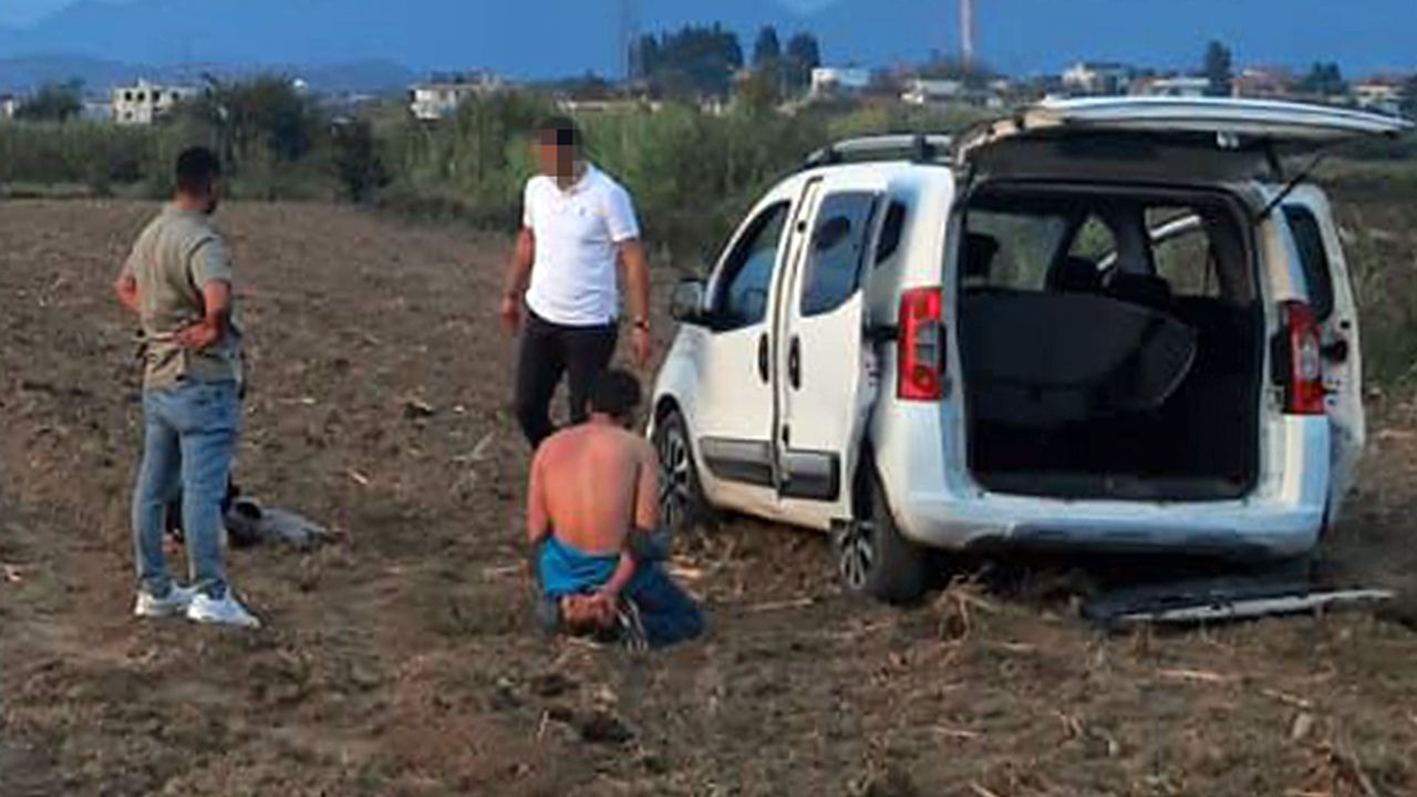 Cezaevi firarileri kaçarken araçlarıyla girdikleri tarlada yakalandı