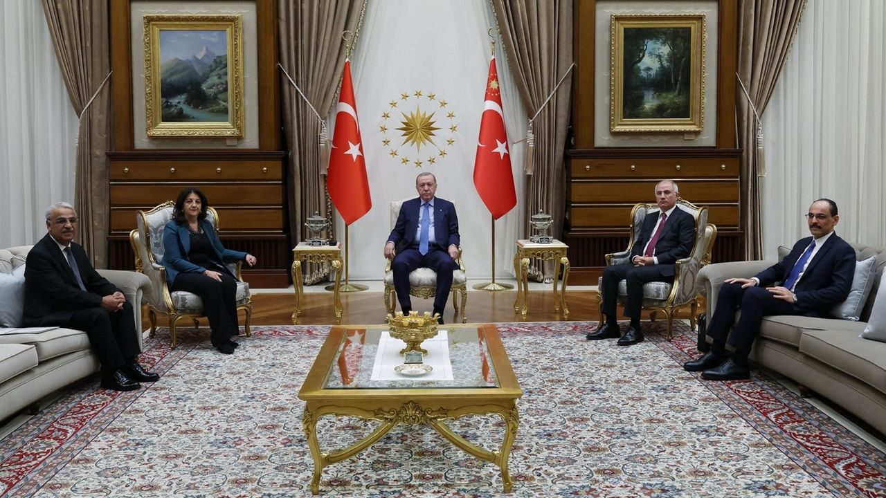 Cumhurbaşkanı Erdoğan, DEM Parti heyetini kabul etti