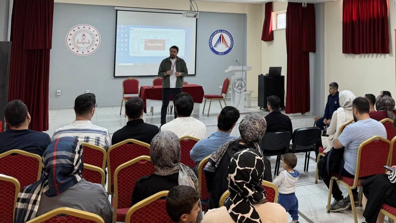 Liselilere “Bağımlılıktan Korunma” Eğitimi Düzenlendi