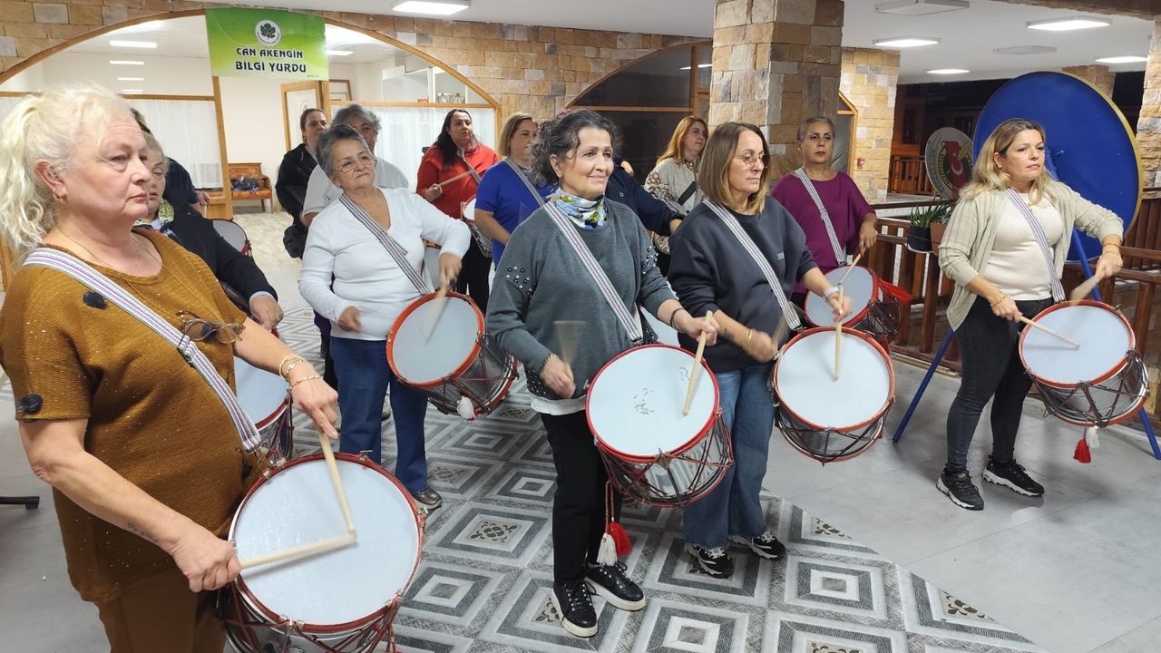 Kadın bando takımı 29 Ekim’e hazırlanıyor