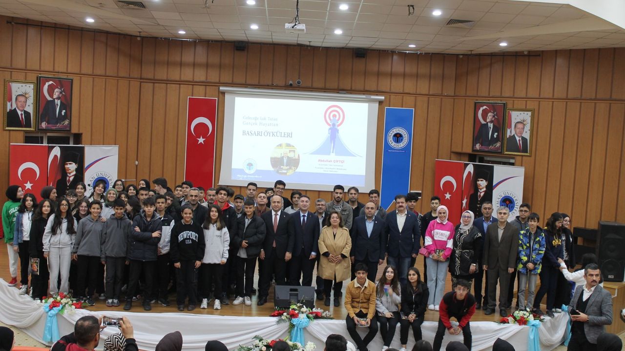 Diyarbakır Vali Yardımcısı Öğrencilerle Buluştu