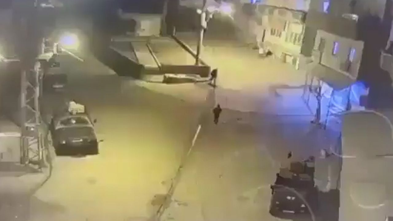 Cizre'de polise el yapımı patlayıcı atan şüpheliler yakalandı