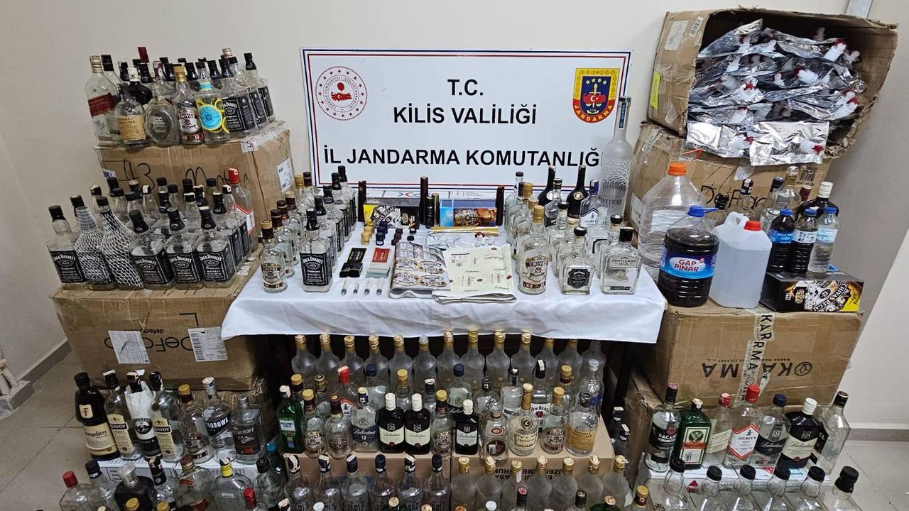 Kaçak içki operasyonuna 2 gözaltı