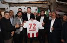 Batman’da Arıkan’a Coşkulu Karşılama: Gençlerden Petrolspor Formasıyla Sürpriz!