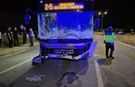 Otobüs ile Otomobil Çarpıştı, 2 Kişi Hayatını Kaybetti