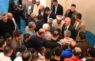 Vali ve milletvekili külliyede vatandaşla kucaklaştı!