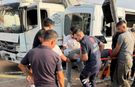 Tır ile Hafif Ticari Araç Çarpıştı: 6 Yaralı