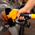 Motorin fiyatlarında 5 liraya varan indirim bekleniyor