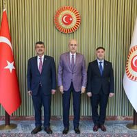 SİYASET