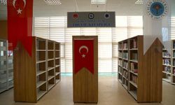 Üniversite kütüphanesinde özel bir koleksiyon oluşturdu