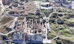 Batman Hasankeyf'te 1600 yıllık tarihi eser bulundu. Kazı çalışmalarında kaç eser bulundu?