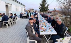 İlk kez köy halkı iftar sofrasında buluştu