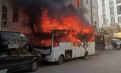 Park halindeki otobüs 'yakıldı' iddiası