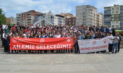 Güçlü aile, güçlü toplum mesajıyla Siirt’te aile yürüyüşü düzenlendi