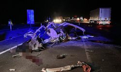 Otomobil ile tır çarpıştı: 1 ölü, 1 yaralı
