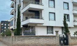 Balkondan düşen bebek hayatını kaybetti