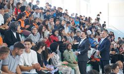 Kaymakamdan Anlamlı Mesaj: “Geleceği Kitaplarla İnşa Edelim”