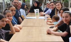 Kaymakam ve Belediye Başkanı Öğrencilerle Kahvaltıda buluştu