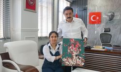 Özel Öğrenciden Kaymakama Duygulandıran Hediye