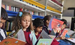 Gezici Kütüphane Yeniçağlar’da Çocukları Sevindirdi