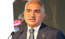 Bakan Ersoy: Temel hedef, 81 ilde 12 ay turizm