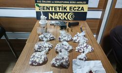 Otomobilde 479 sentetik hap ele geçirildi: 5 gözaltı