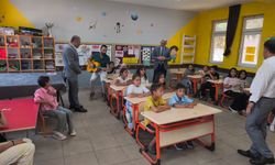 İl Müdürü Ciğer, Öğrencilerin Mezuniyet Sevincine Ortak Oldu