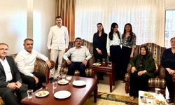 AK Parti Heyetinden DEM Parti İl Eş Başkanı’nın Ailesine Taziye Ziyareti