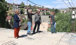 Elektrik hattı nedeniyle 7 yıldır evlerini tamamlayamadılar