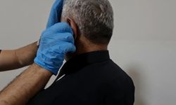 Sınava kopya düzeneğiyle giren şüpheli ile yardımcısı yakalandı