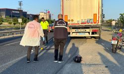 TIR'a çarpan motosikletin sürücüsü öldü