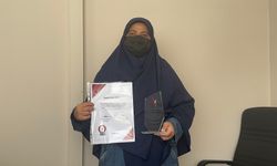 13’üncü üniversitesini birincilikle bitirdi