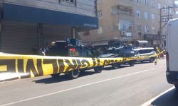 Aile içi şiddet ihbarına giden polislere ateş açıldı; 3 yaralı