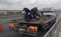 Bariyerlere çarpan motosikletin sürücüsü öldü