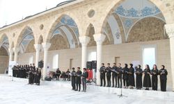Üniversite camii açılış için gün sayıyor