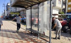 OTOBÜS DURAKLARINA KAPSAMLI TEMİZLİK