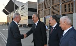 Ticaret Bakanı Bolat, Siirt Ziyareti Öncesi Batman’da Karşılandı