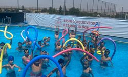 Beşirili Çocuklar Yüzmeyi Sevdi