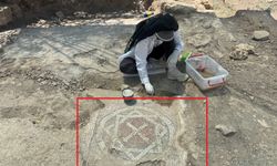 Diyarbakır'da mezar kazısında mozaik, Davut yıldızı ve 6 satırlık dilekçe yazısı ortaya çıktı