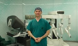 ‘Robotik cerrahiyle sinirleri koruyabiliyoruz’