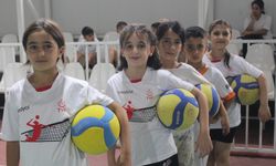 Şırnak’ta ‘Fabrika Voleybol’ projesiyle 3 yılda 1200 çocuk voleybolla buluştu