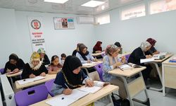 Okuma Yazma Kursu ile Yeni Bir Hayata Adım Atıyorlar