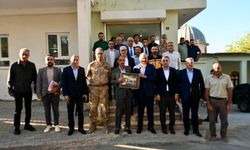 Vali Canalp, Güne Dövecik’te Başladı